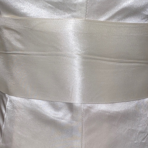 Vintage Off White Satin Blazer - Picture 10 of 17